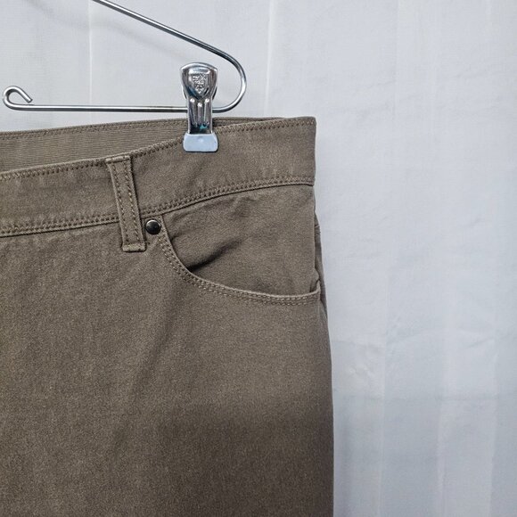 Chico's So Slimming Brown Straight Leg Pants Casual Cropped Stretch 3 (XL) - Picture 4 of 16